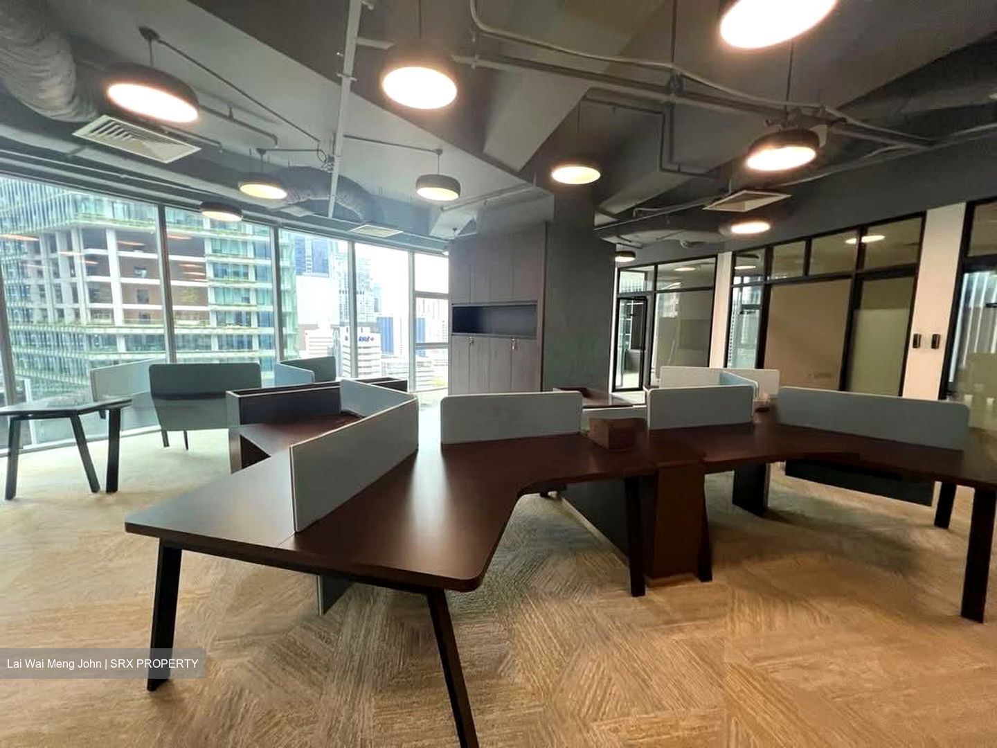 PLUS (D1), Office #575698421